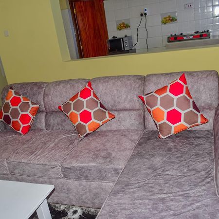 Lux Suites Bamburi Furnished Apartments المظهر الخارجي الصورة