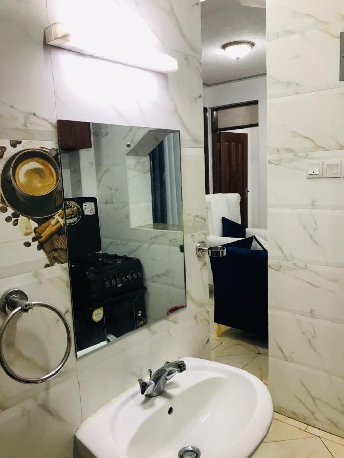 Lux Suites Bamburi Furnished Apartments المظهر الخارجي الصورة