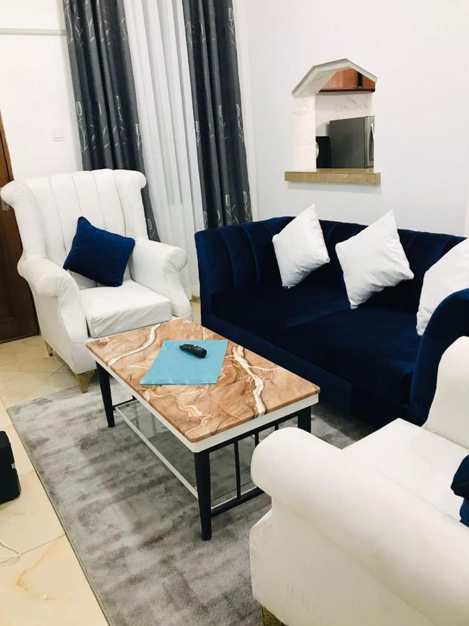 Lux Suites Bamburi Furnished Apartments المظهر الخارجي الصورة