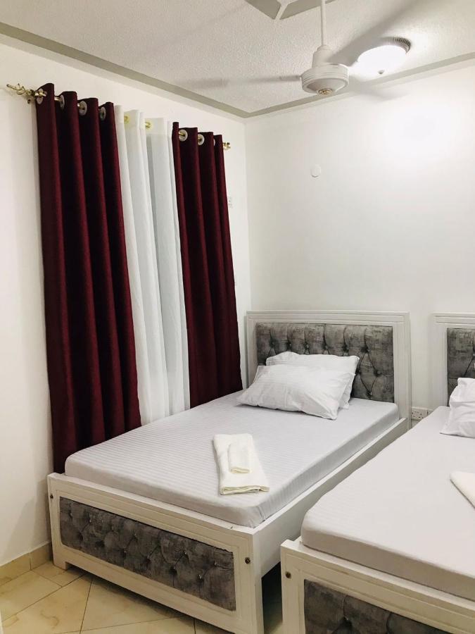Lux Suites Bamburi Furnished Apartments المظهر الخارجي الصورة