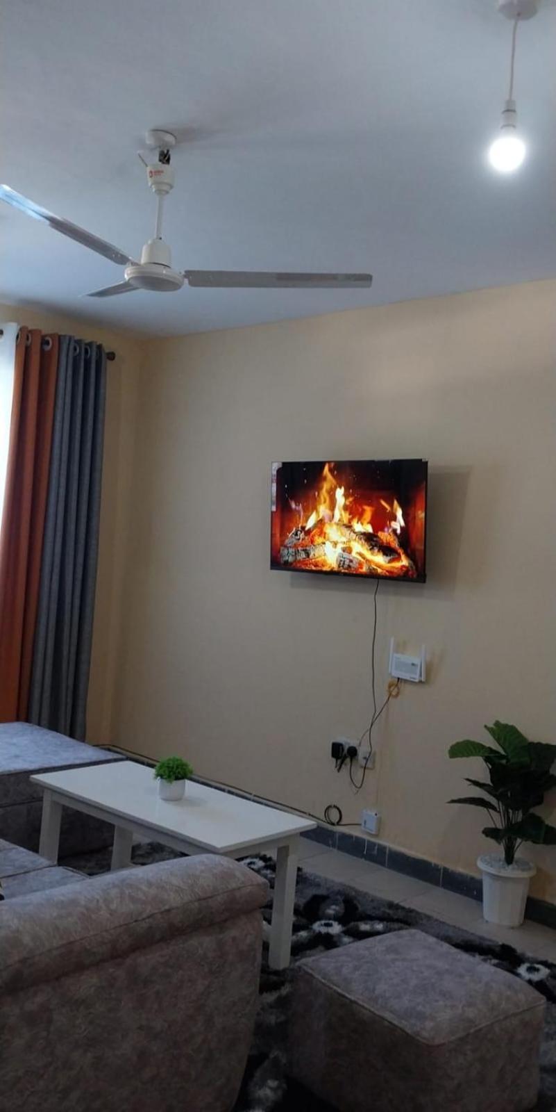 Lux Suites Bamburi Furnished Apartments المظهر الخارجي الصورة